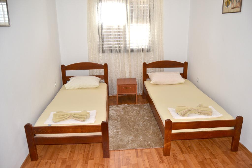 Apartments Dobrisa 코토르 외부 사진